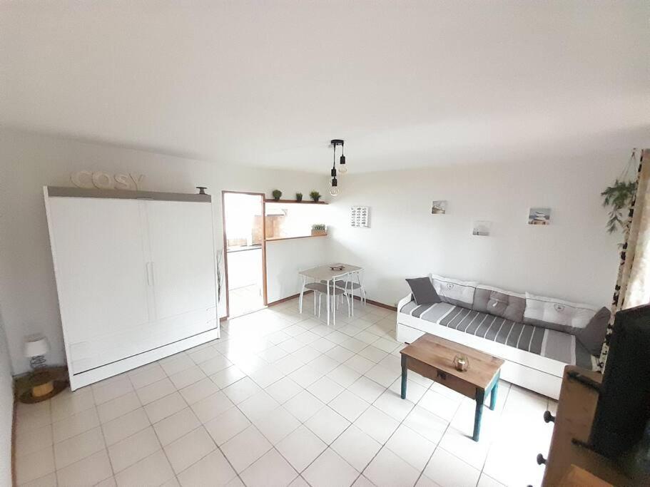 Le Cocouning Apartment Ceyras Bagian luar foto